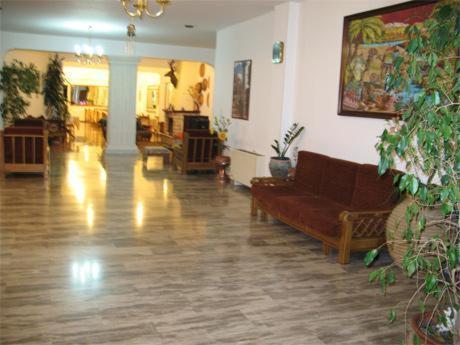 Athina Hotel Krestena Exterior photo