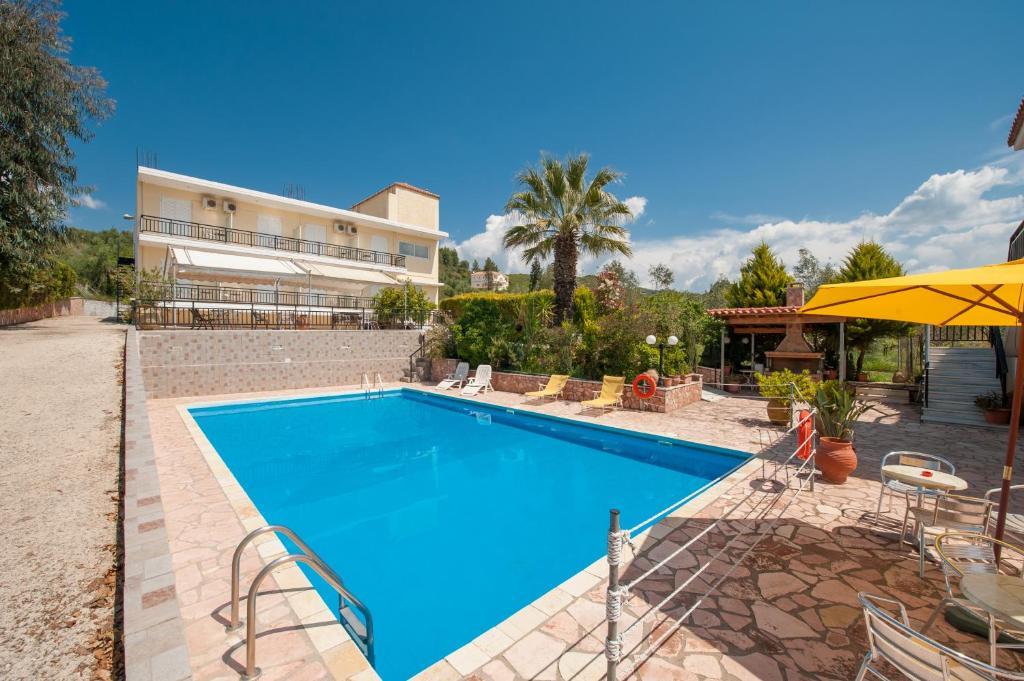 Athina Hotel Krestena Exterior photo