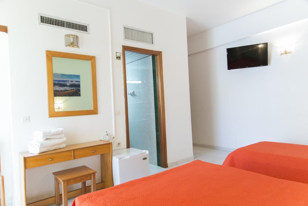 Athina Hotel Krestena Exterior photo